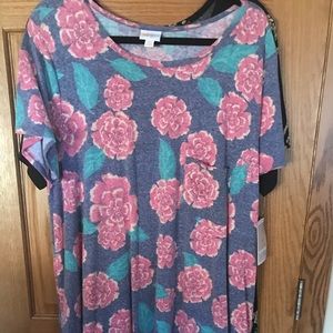 Carly’s (LulaRoe)